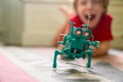 4M Kidz Robotics Gek Lopende Robot Ontdekspeelgoed -Auto Winkel 4M kidz robotics gek lopende robot 3
